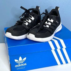 Adidas SL Loop Runner I Toddler Size 9K Black &‎ White Shoes VERY LIGHT USE